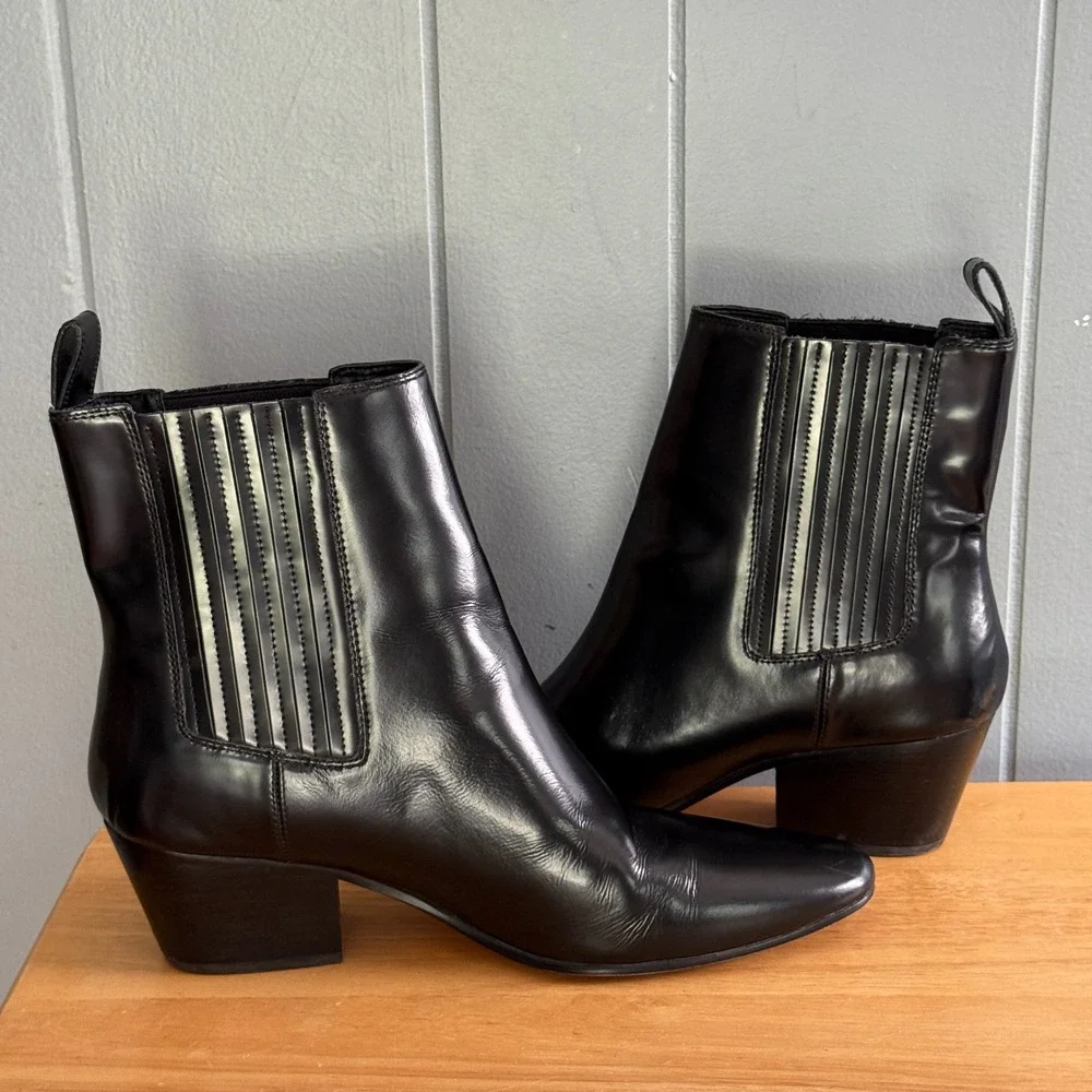 J Crew Piper Ankle Boot 9.5 Shiny Black Leather Western Chelsea Almond Toe BT886